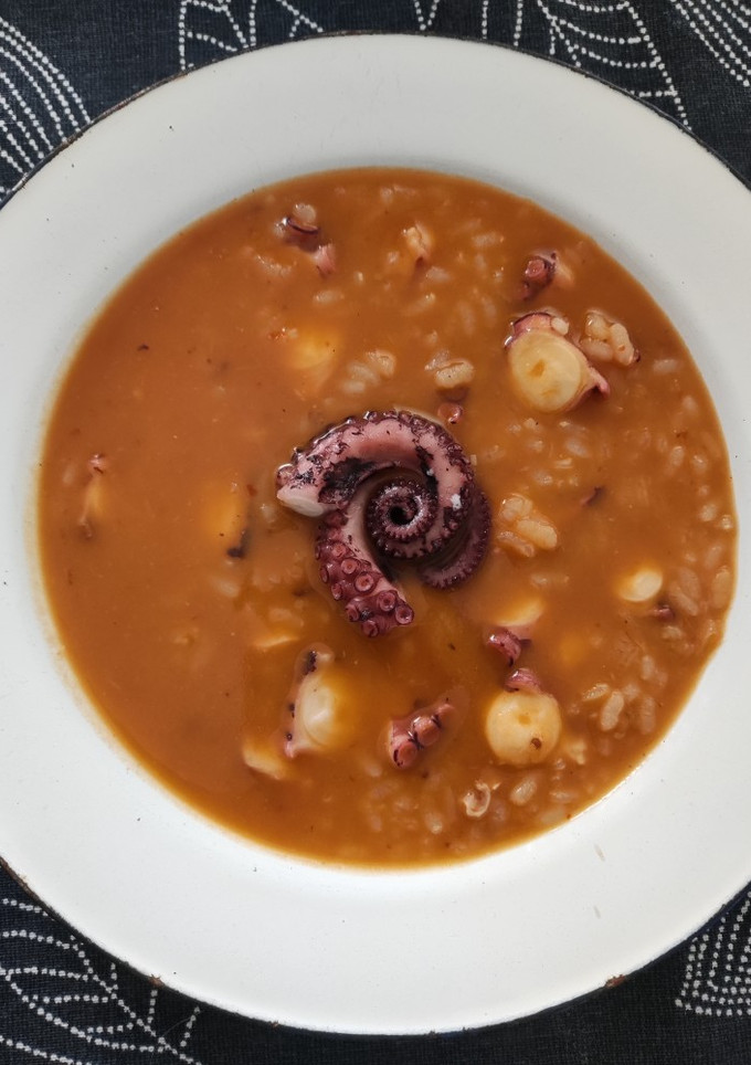 Una foto de Arroz caldoso con pulpo