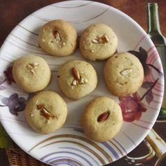 A picture of Naankhatayi.