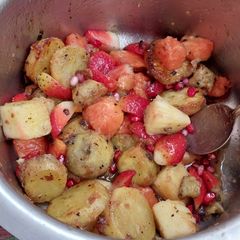 A picture of Fruit chaat(healthy and nutritious).