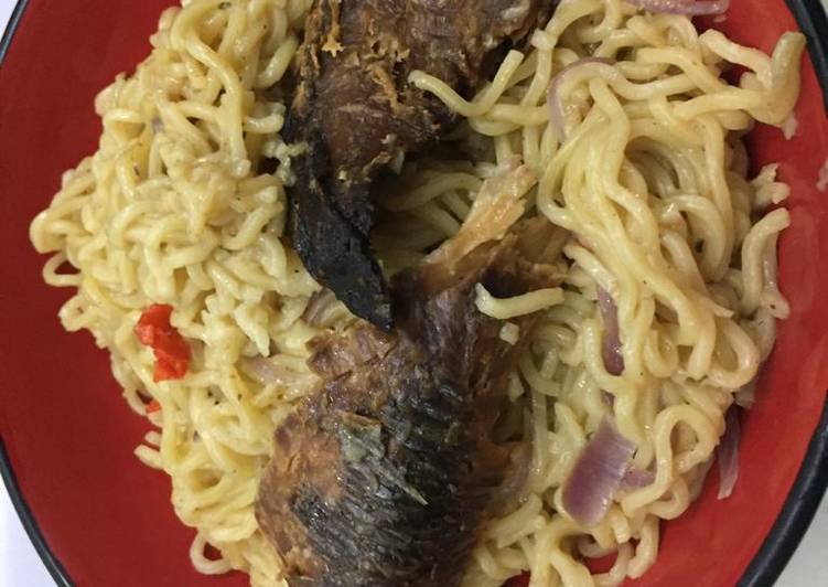 Noddles with dry fish