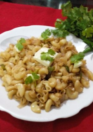 A picture of Cheesy macaroni.