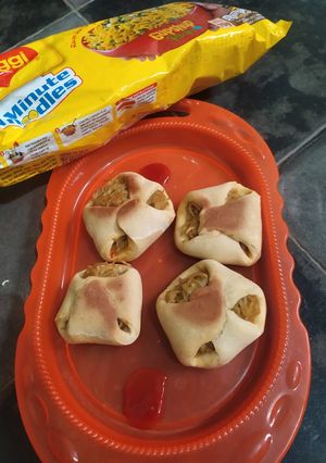 मैगी जिंगी पार्सल (Maggi zingy parcel recipe in hindi) रेसिपी मुख्य फोटो