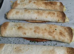 Una foto de Piadine al estilo Ginos 👩🏼‍🍳🍝