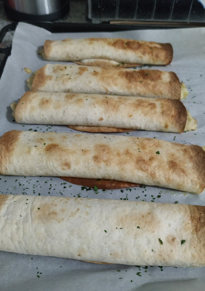 Una foto de Piadine al estilo Ginos 👩🏼‍🍳🍝
