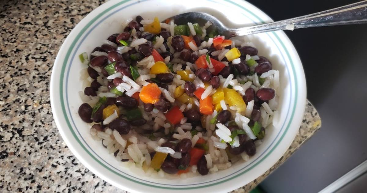 Ensalada primaveral de porotos negros con arroz Receta de Javiana Cookpad
