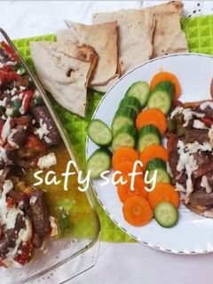 صورة لوصفة طاجن سجق بالبطاطس المحمرة