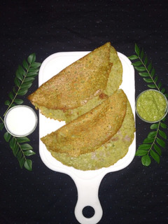 પેસારટ્ટુ (pesarattu recipe in gujarati) રેસીપી મુખ્ય ફોટો