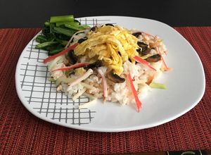 Una foto de Chirashi-Sushi (ちらし寿司)