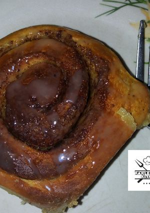 A picture of How to make cinnamon rolls.