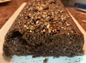 Una foto de BUDÍN DE CHOCOLATE y AVELLANAS (sin gluten)