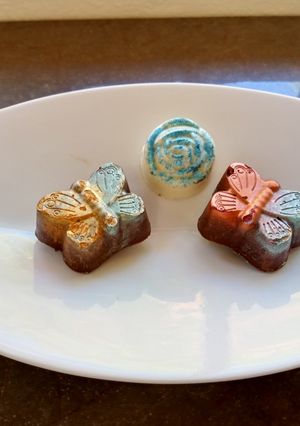 Una foto de Figuras de chocolate