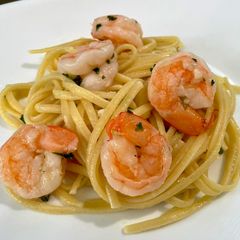 A picture of Shrimp Scampi with Linguine.