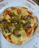 Pizza con pan pita