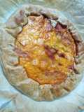Torta salata quiche alla zucca e porchetta