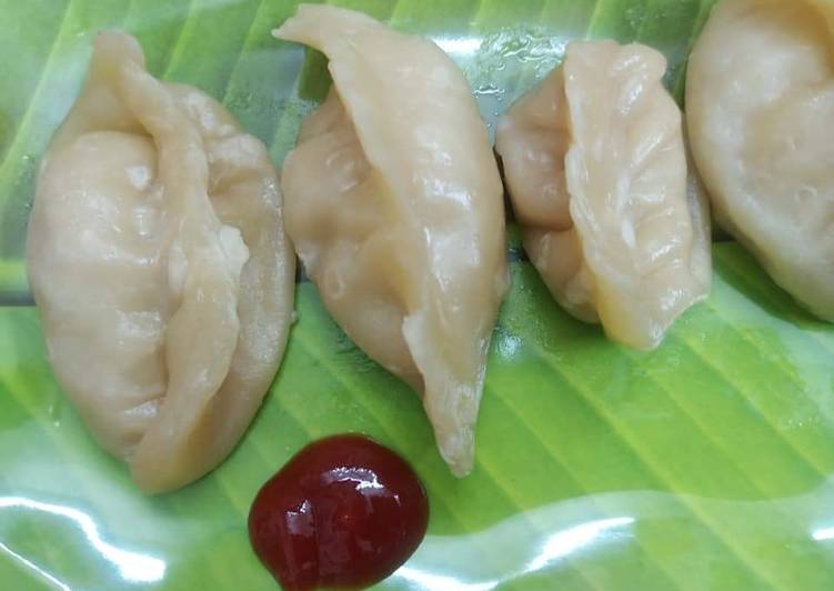 চিকেন স্টিম মোমো।(Chicken Stem Momo recipe in Bengali)