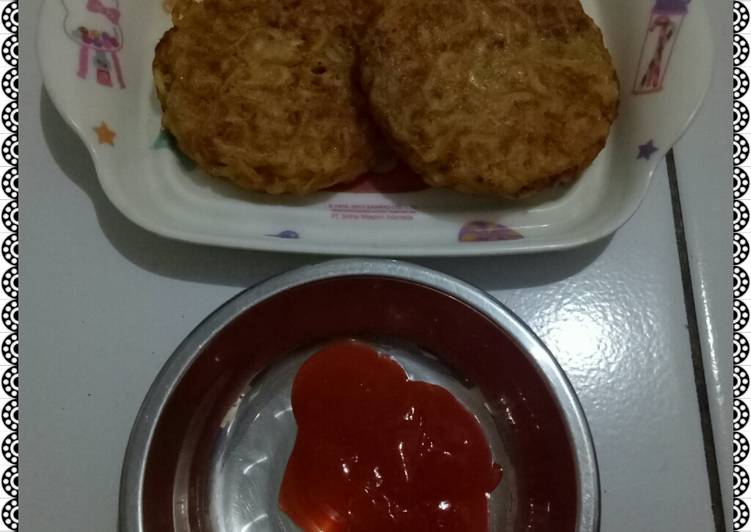 Martabak mie telor mini