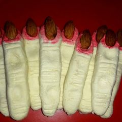 A picture of Witch finger Sandesh.