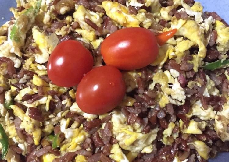 Orak arik telor nasi merah