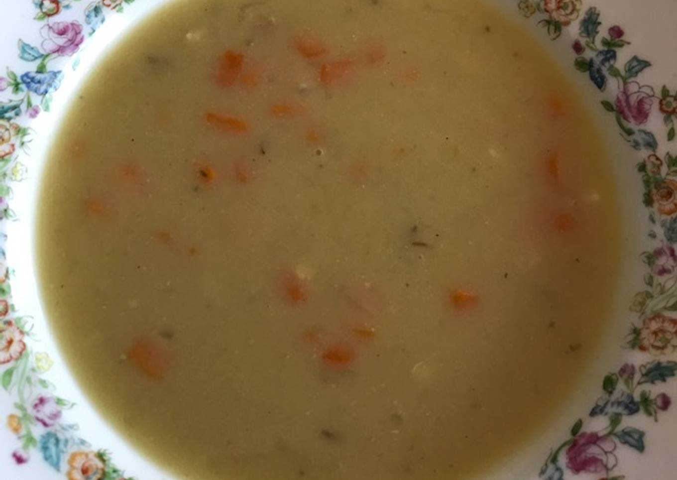 Crema de habas con tocino