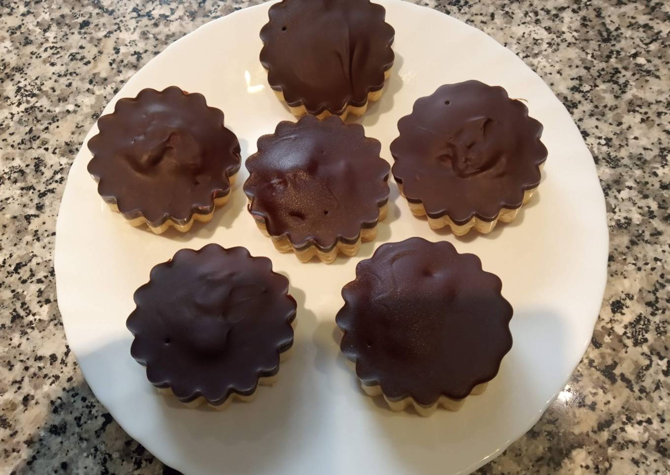Pastel de almendras y chocolate individual