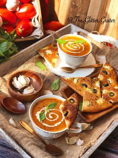 A picture of Creamy Tomato Soup.
