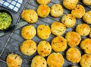 A picture of herb dinner rolls