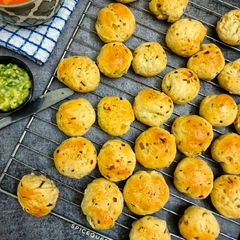 A picture of Mini Herb Dinner Rolls.