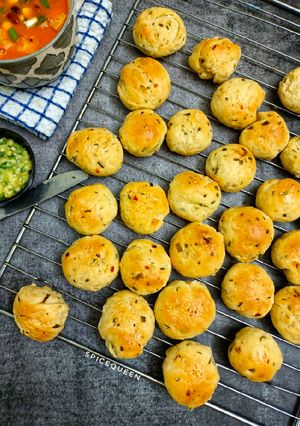 A picture of Mini Herb Dinner Rolls.