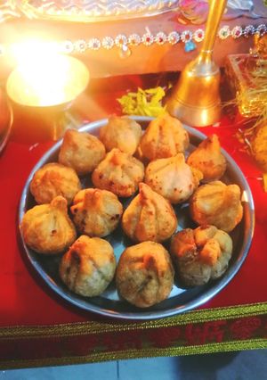 पूरना ची मोदक (फ्राई मोदक) रेसिपी मुख्य फोटो