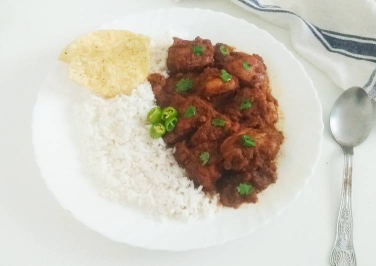 Simple Way to Make Super Quick Homemade Malvani Chicken Curry