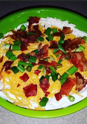 A picture of Bacon Cheddar Dip.