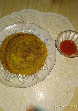A picture of Dhirdi Pith (flour) Ghavan (Pancakes).