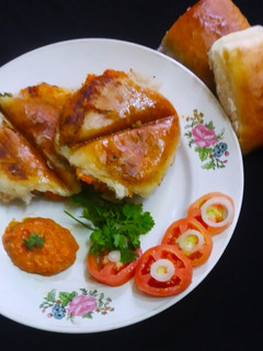 मेक्सिकन वडापाव सँडविच (mexican vada pav sandwich recipe in marathi) रेसिपी चे मुख्य फोटो
