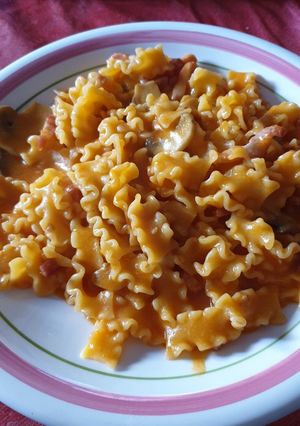 Una foto de Pasta con champiñones y bacon Thermomix TM6
