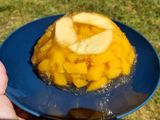 Gelatina de melocotón con trocitos