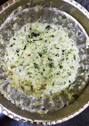 काकड़ी ची कोशीमबीर (kakadi chi koshimbir recipe in marathi) रेसिपी चे मुख्य फोटो 