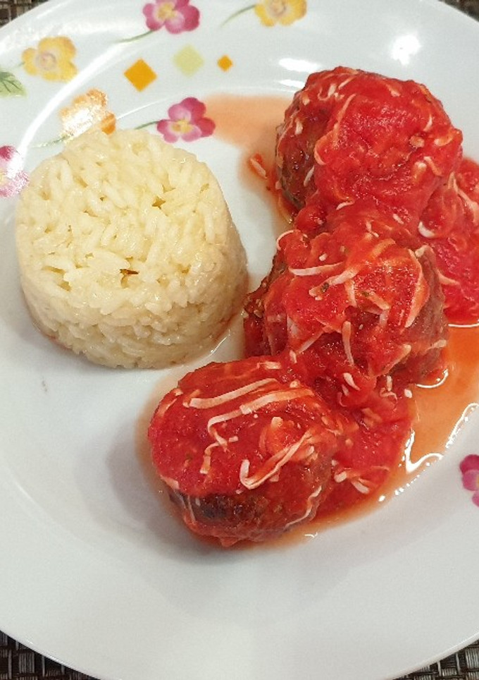 Una foto de Arroz con albóndigas caseras