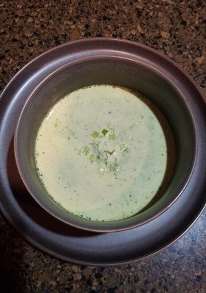 A picture of Cream of Spinach Soup.