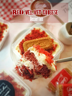 Gambar Red Velvet Cheese Cake Dessert Box