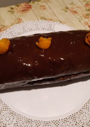 Una foto de Budín de zanahoria y naranja con baño de chocolate