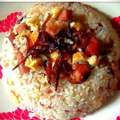 Fried rice with cauliflower A picture of Fried rice with cauliflower.