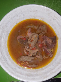 A picture of Assorted meat pepper soup.