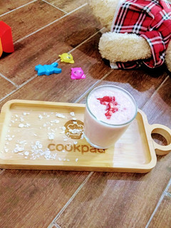 A picture of Strawberry Smoothie.