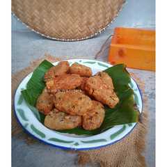 A picture of Lentho singkong kacang tolo.