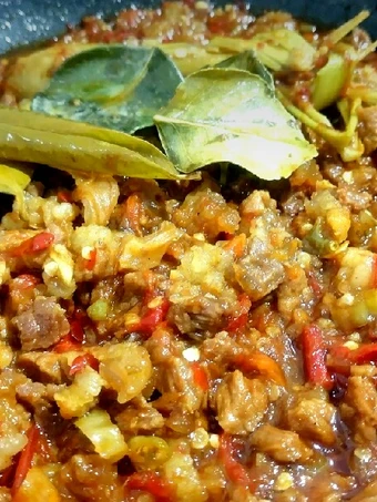 Cara Gampang Membuat Resep Oseng Mercon Daging yang Lezat