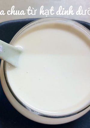 Hình của món Sữa chua hạnh nhân cơm dừa.