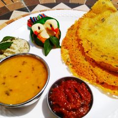 A picture of Chhilka roti.