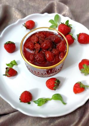 عکسی از دستور 🌸مربا توت فرنگی🌸