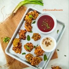 A picture of Crunchy French Beans Spring Onions Pakoras (Fritters).