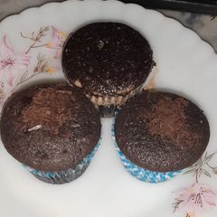 A picture of Chocolate cupcakes 🧁🧁.
